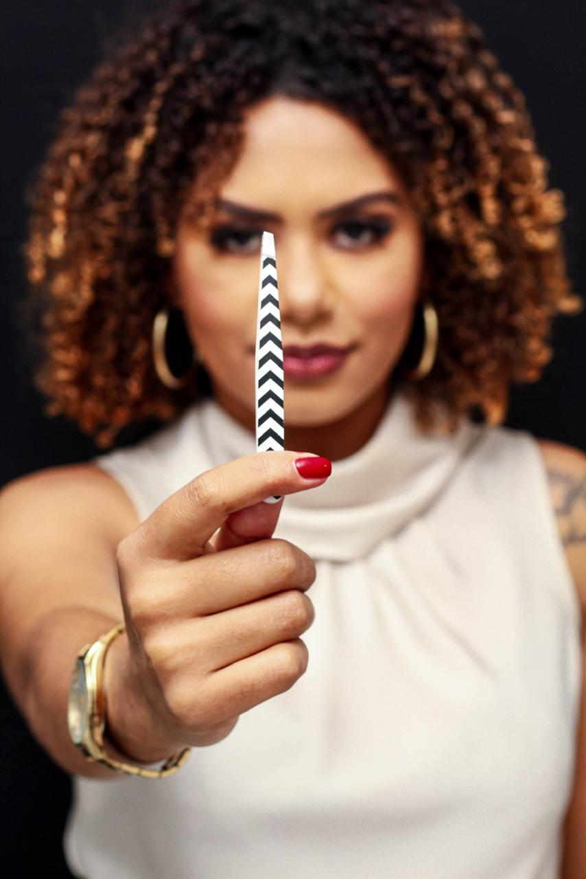Bruna Lopes — Esteticista especializada em sobrancelhas e estética facial em Barueri